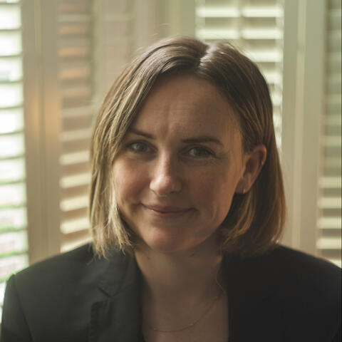 Organisational psychologist in London career coach helping mid-career professionals, return to work parents and graduates with transitions